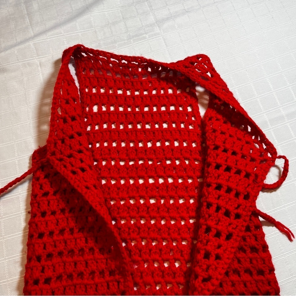Vintage 1970's Handmade Crochet Red Tie Vest Retro Holiday Festival Hippie - Picture 7 of 7